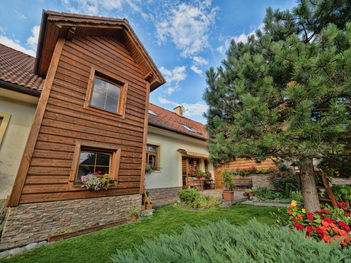 Penzion Sina Pavcina Lehota  Exterior photo